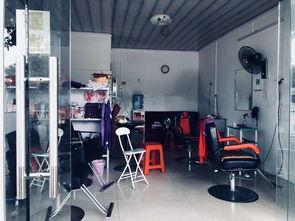 西南理发店最新爆料,明星私藏发型师,潮流剪裁背后的故事  第2张 西南理发店最新爆料,明星私藏发型师,潮流剪裁背后的故事  第2张